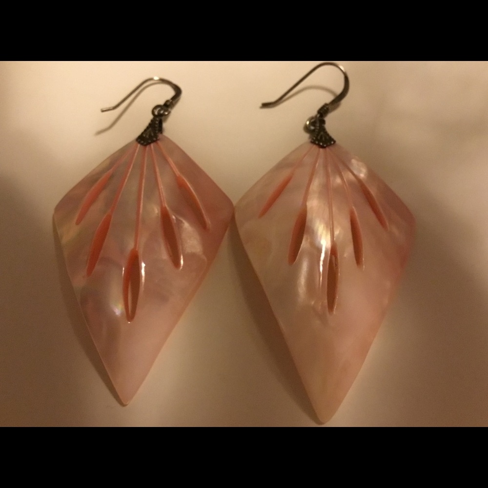 Vintage Earrings Color of a delicate seashell iridescent 2” long - Picture 5 of 9